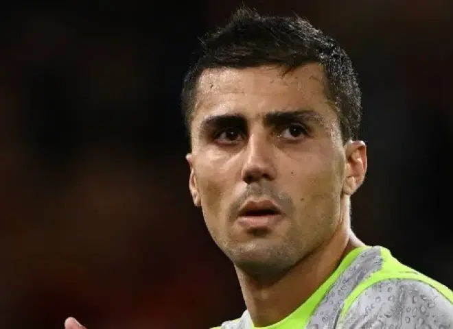 أزمة القيد تهدد تحركات ريال مدريد لضم ديوماندي ورودري