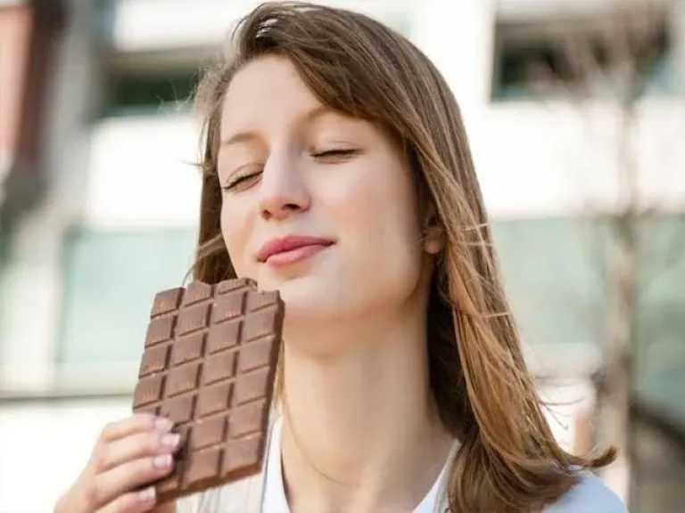 تفسير حلم تناول الشوكولاتة ودلالاته