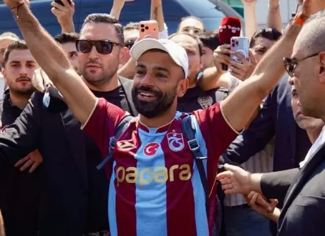 مدرب طرابزون سبور: محمد صلاح من أفضل 3 لاعبين في العالم