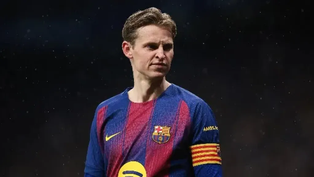 دي يونج يرد على شائعات مستقبله مع برشلونة ويكشف تفاصيل إصابته