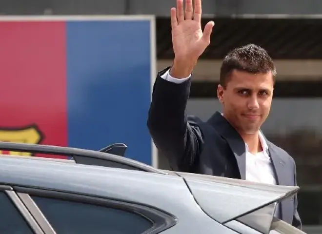 برشلونة يعلن رسميًا ضم رودري حتى 2030 قادمًا من مانشستر سيتي