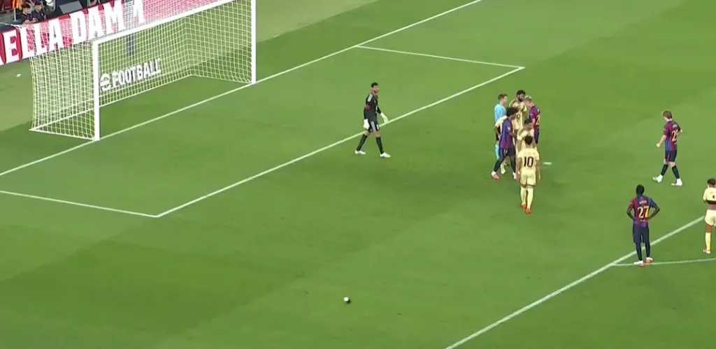 برشلونة يهزم الأهلي 2-1.. زيزو يسجل والبارسا يحسم المواجهة