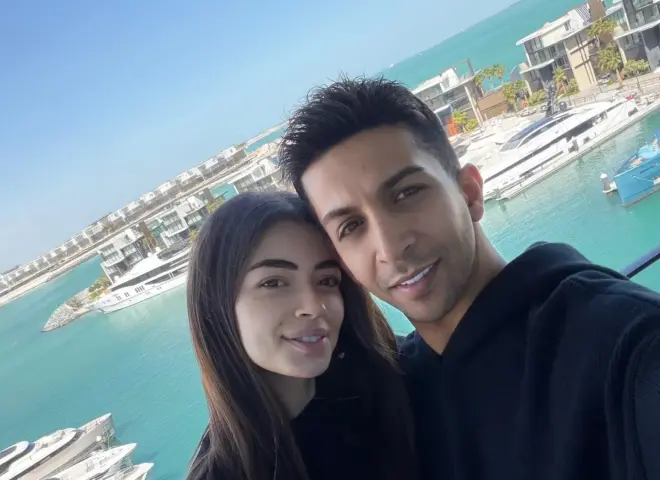 ليلى أحمد زاهر وهشام جمال يحسمان حقيقة استقبال مولودتهما الأولى