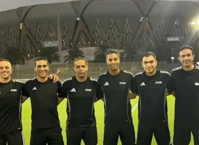 فيفا يجدد ثقته في التحكيم المصري.. أمين عمر يدير مباراة أهلي جدة وأوكلاند سيتي