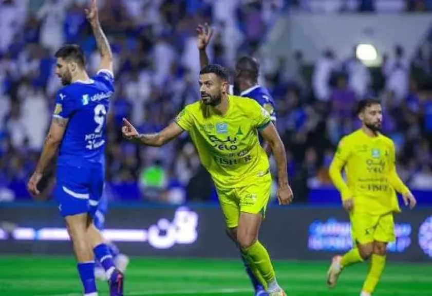 أين يمكنني مشاهدة مباراة الخليج والهلال بث مباشر عبر القنوات الرسمية؟