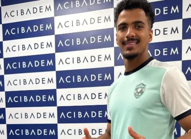 وكيل حسام عبدالمجيد يحسم حقيقة مفاوضات الأهلي لضم اللاعب