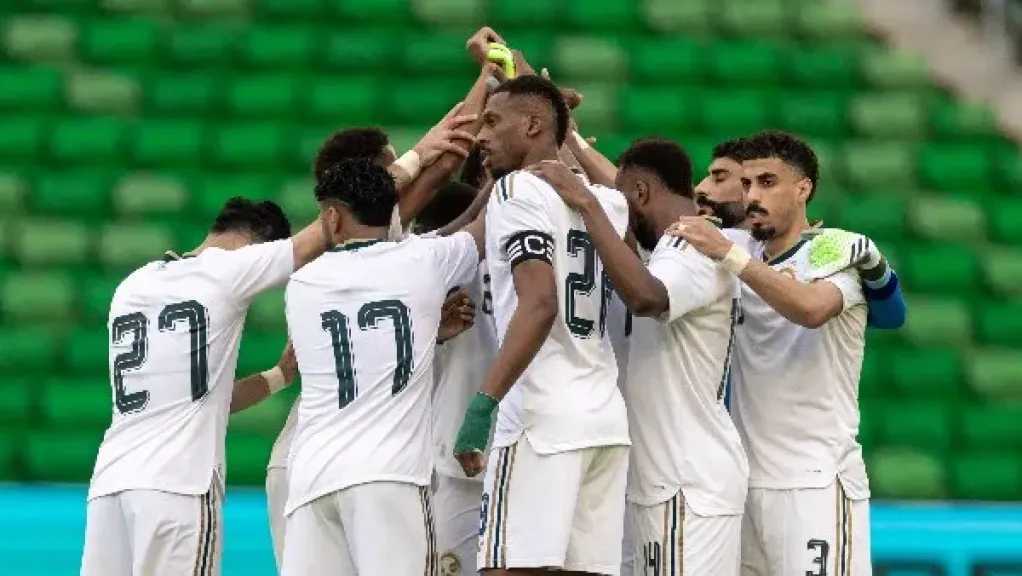السعودية تتأهل إلى نصف نهائي خليجي 27
