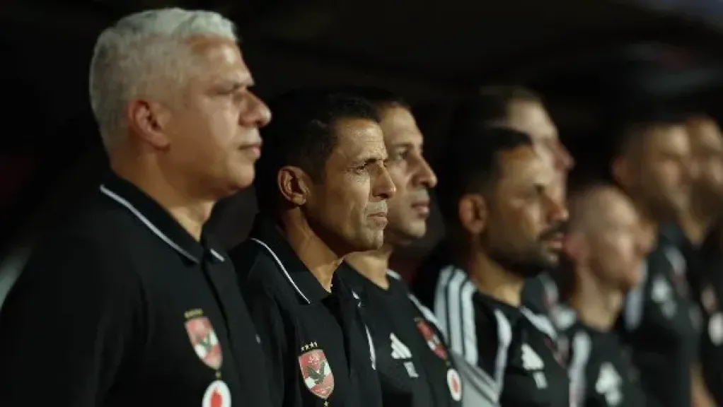 الأهلي يكشف حقيقة غضب عموتة من اللاعبين ويضع حدًا للشائعات