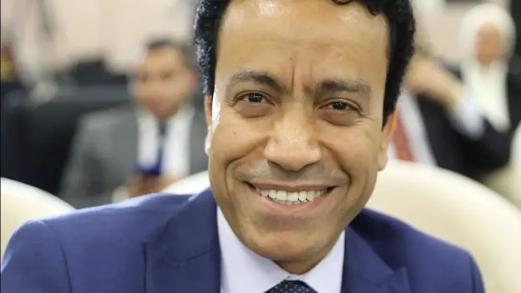 سامح حسين يطمئن جمهوره على حالته الصحية بعد وعكته الأخيرة