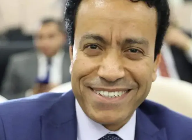 سامح حسين يطمئن جمهوره على حالته الصحية بعد وعكته الأخيرة
