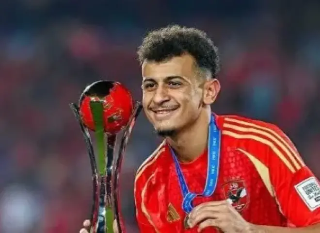 إعلامي بالأهلي يشيد بموهبة عمر الساعي ويكشف نقطة ضعفه داخل الملعب