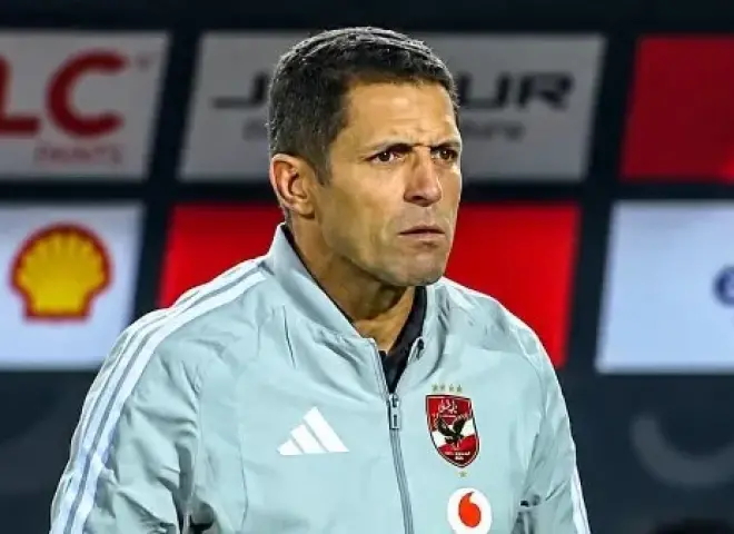 عموتة غاضب من أخطاء الأهلي بعد التعادل أمام القناة في الدوري الممتاز