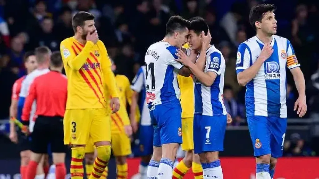 راسينج سانتاندير يقلب الطاولة على إسبانيول بثنائية في الدوري الإسباني