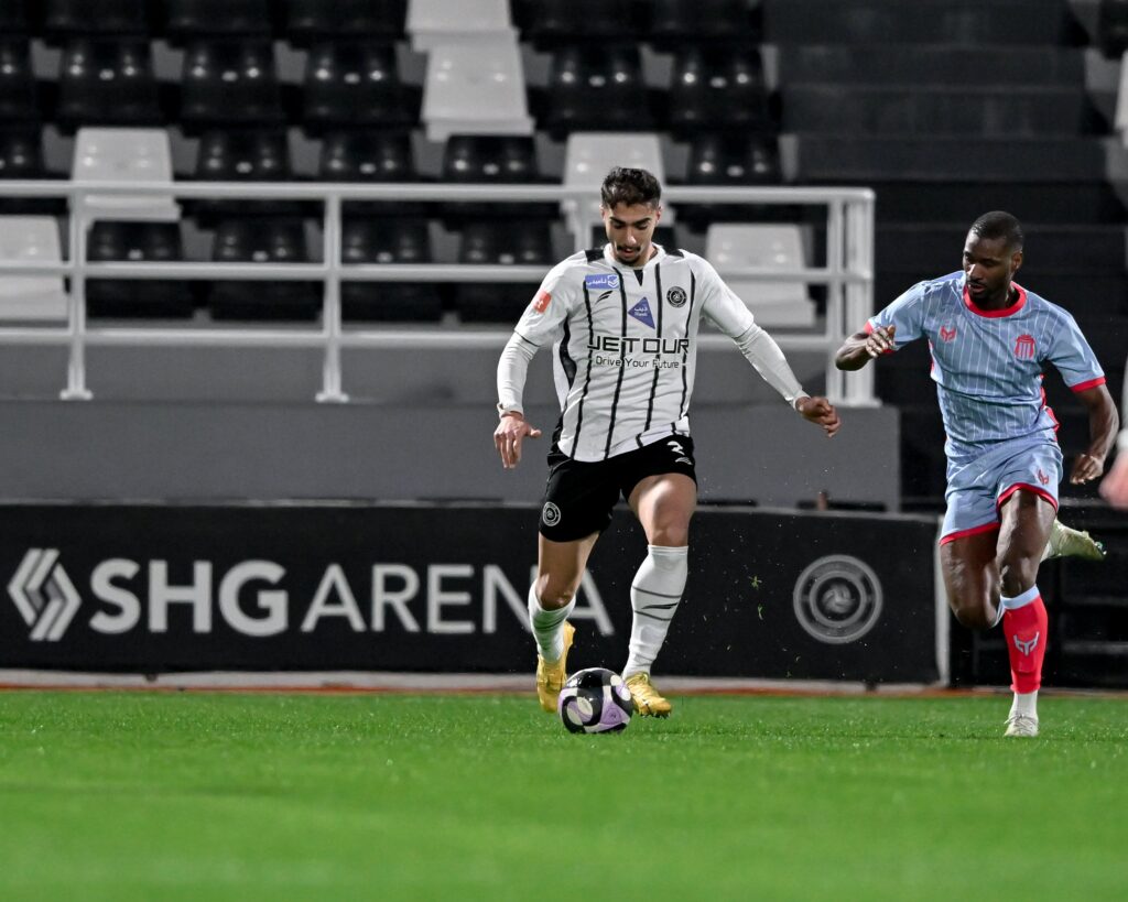 الرياض ضد الشباب