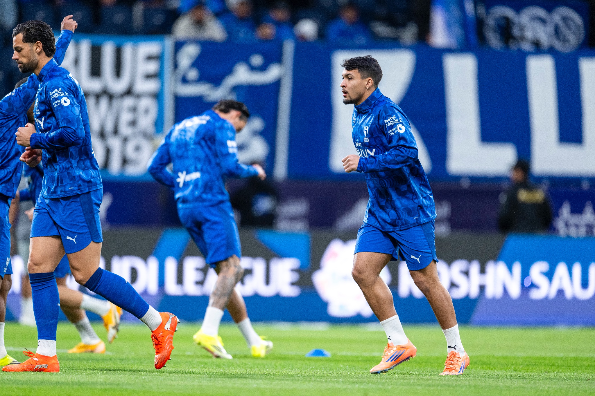 الهلال ضد الأهلي 