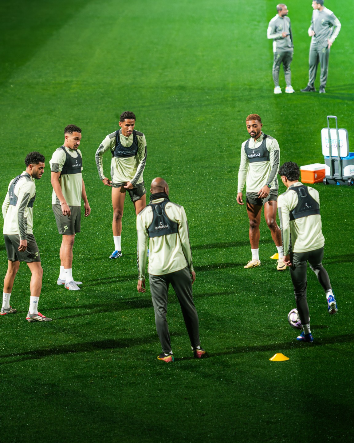 الفتح ضد الحزم 