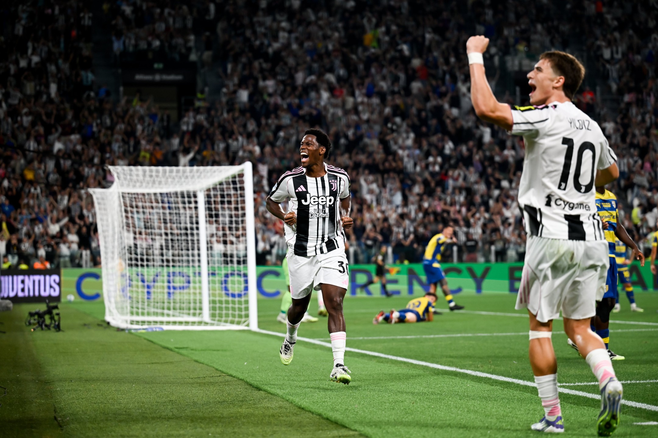 يوفنتوس ضد بارما