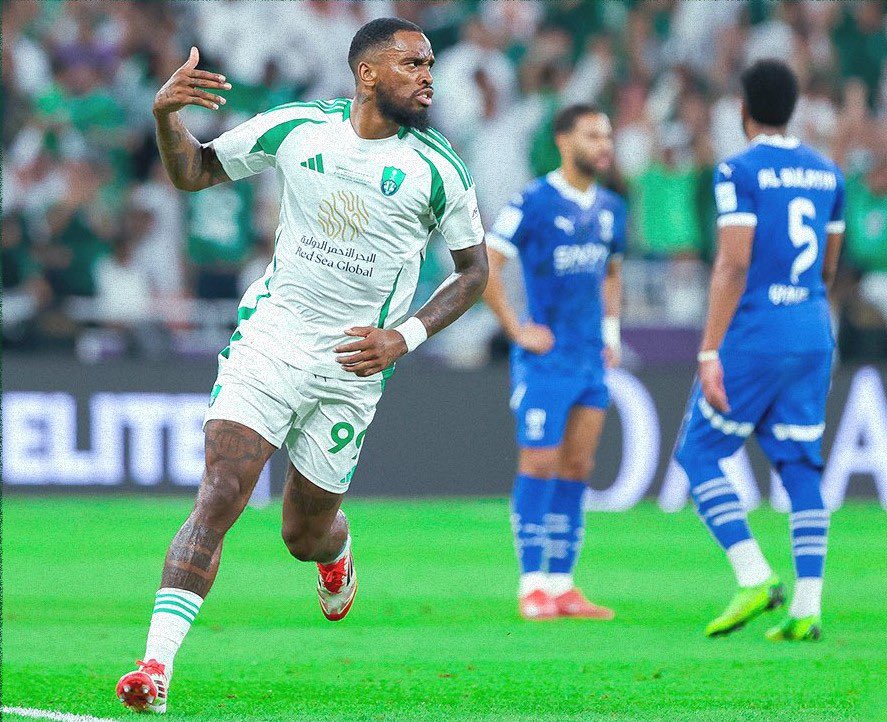 الهلال ضد الأهلي 