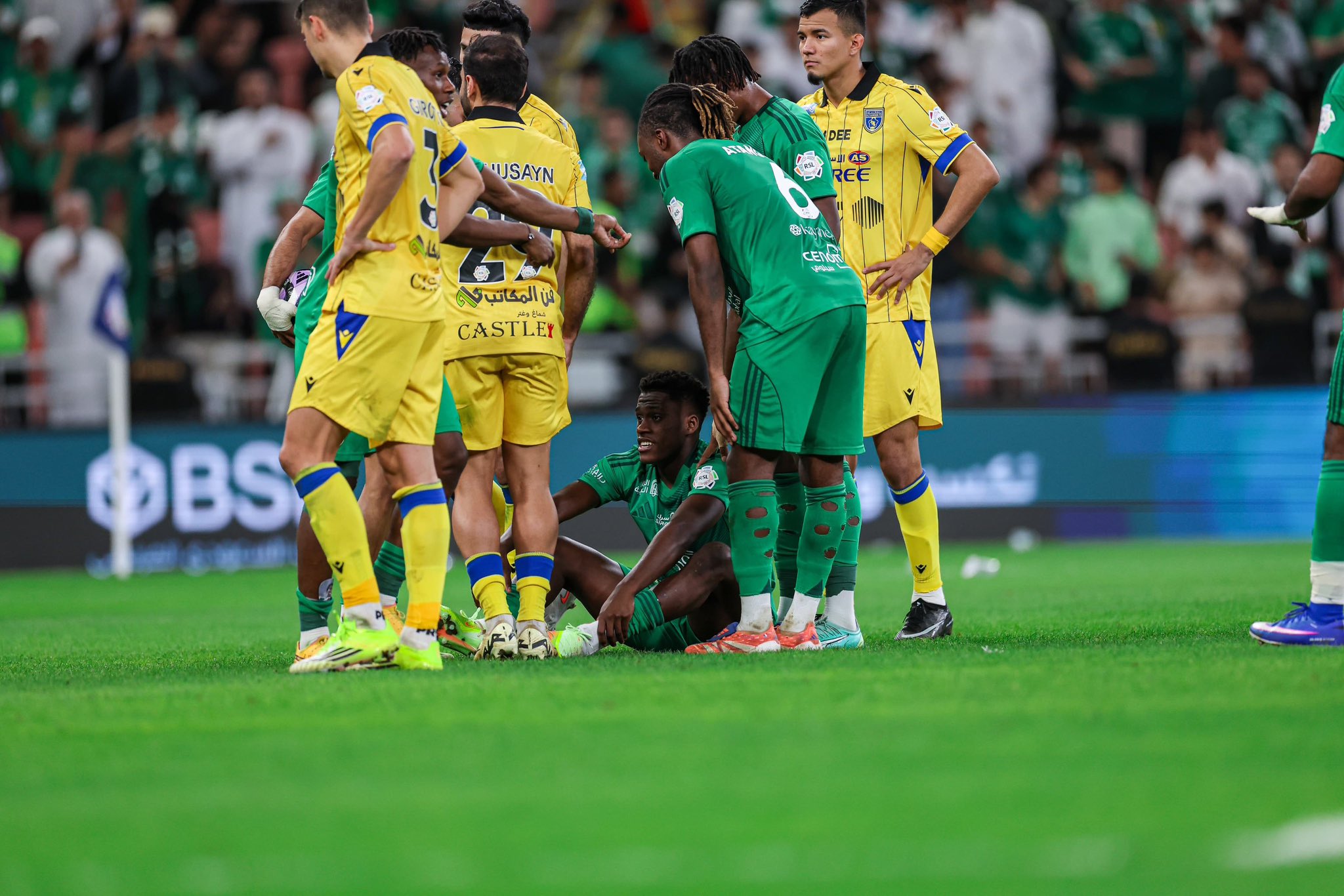 الأهلي ضد الوحدة 