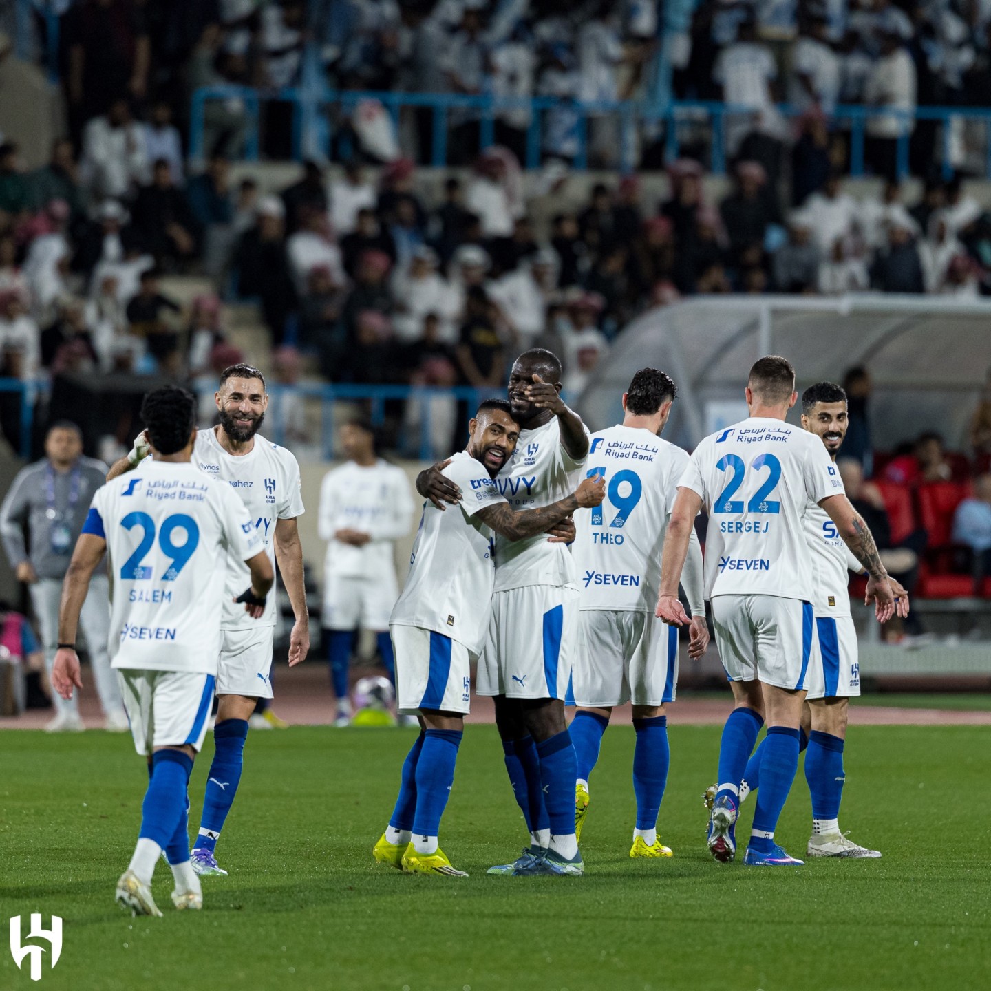 الهلال ضد شباب الأهلي 