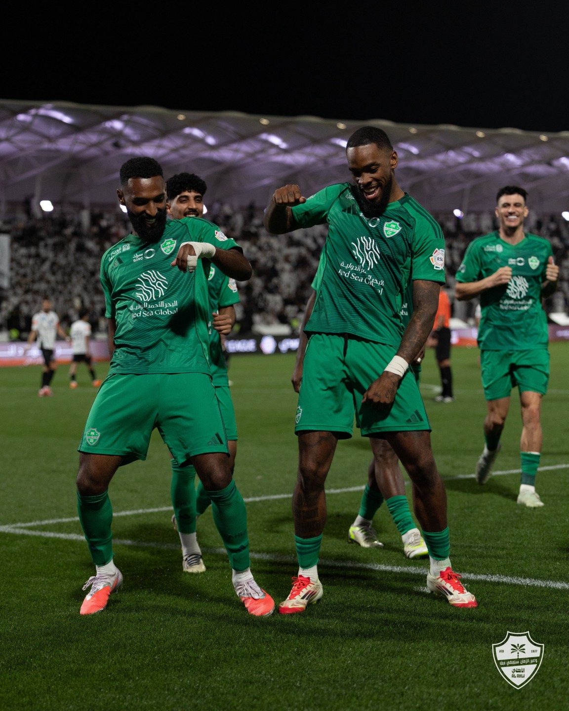 الأهلي ضد ضمك