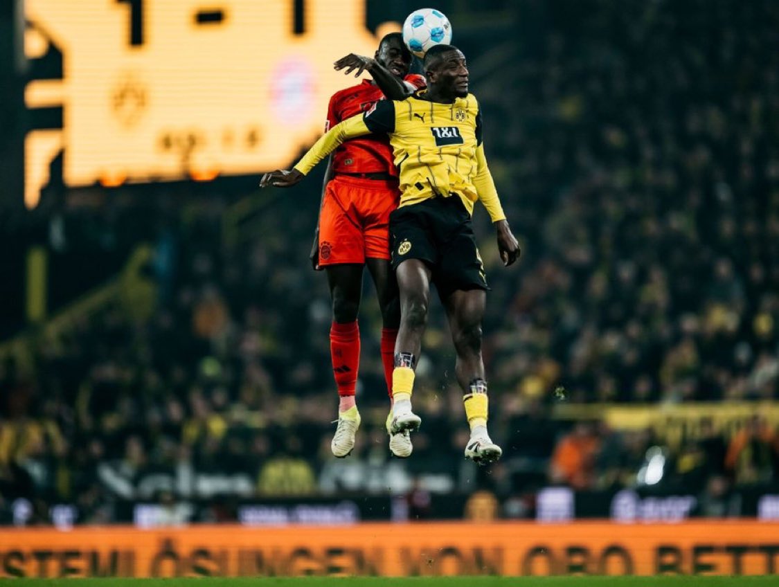 بوروسيا دورتموند ضد لايبزيج