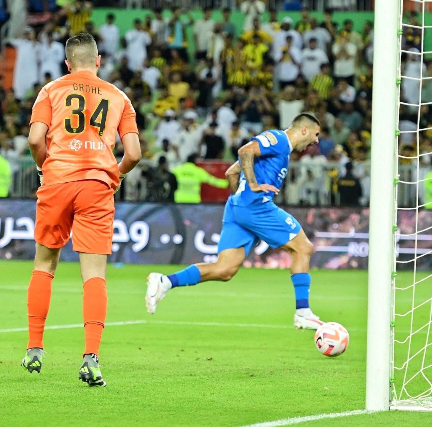 الهلال ضد الاتحاد