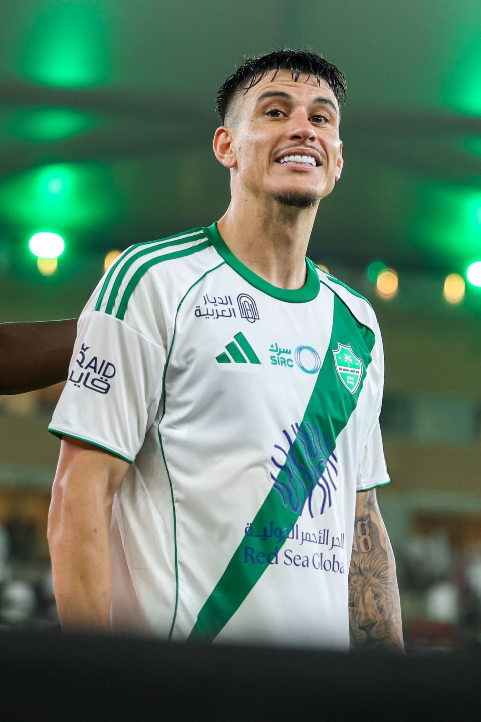 الأهلي ضد ضمك