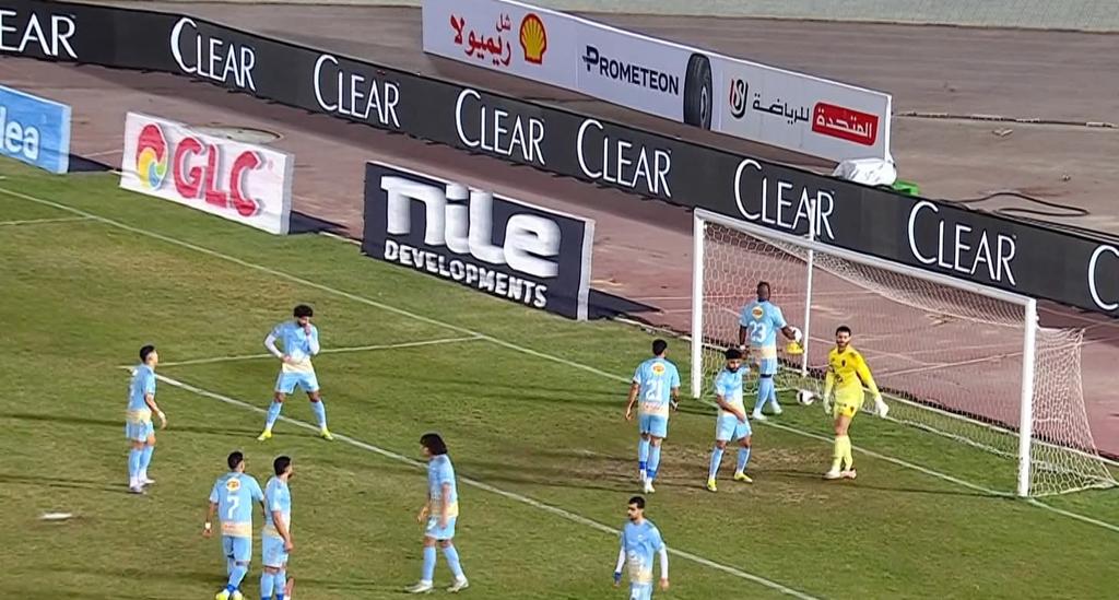 الأهلي ضد طلائع الجيش 