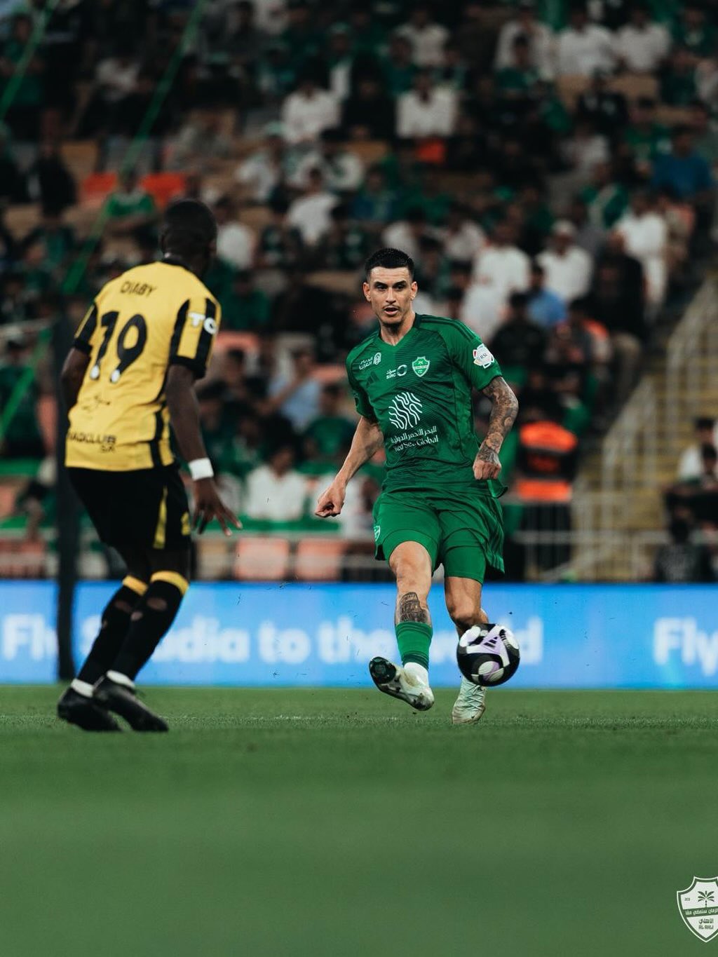 الأهلي ضد الفيحاء 