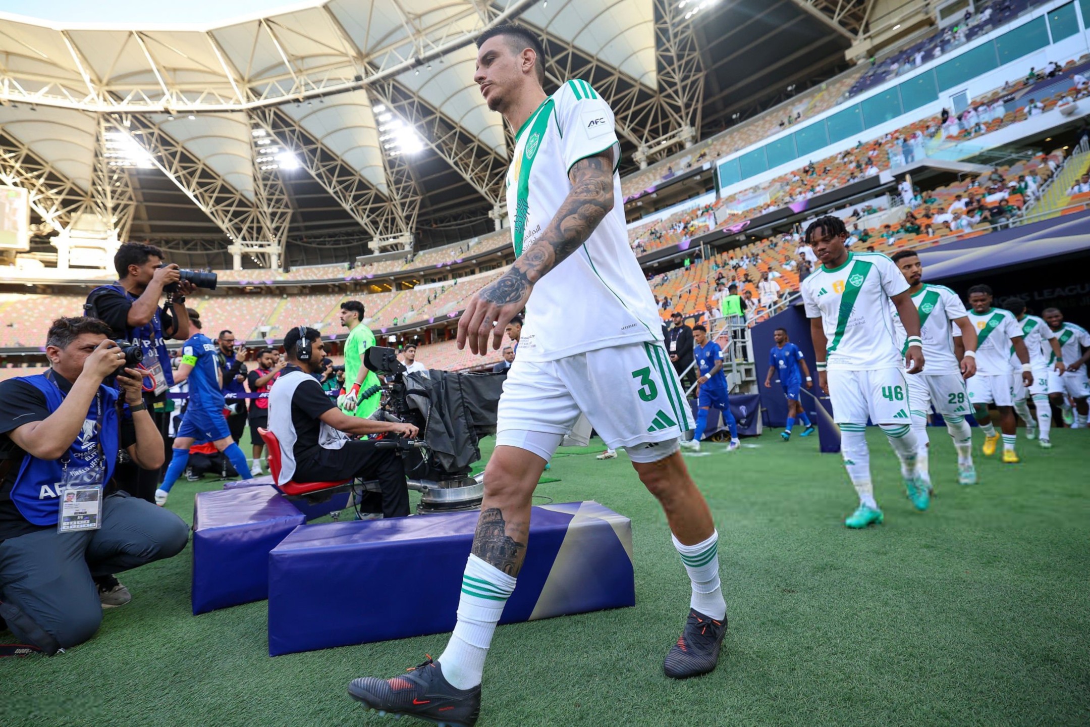 الأهلي ضد الدحيل