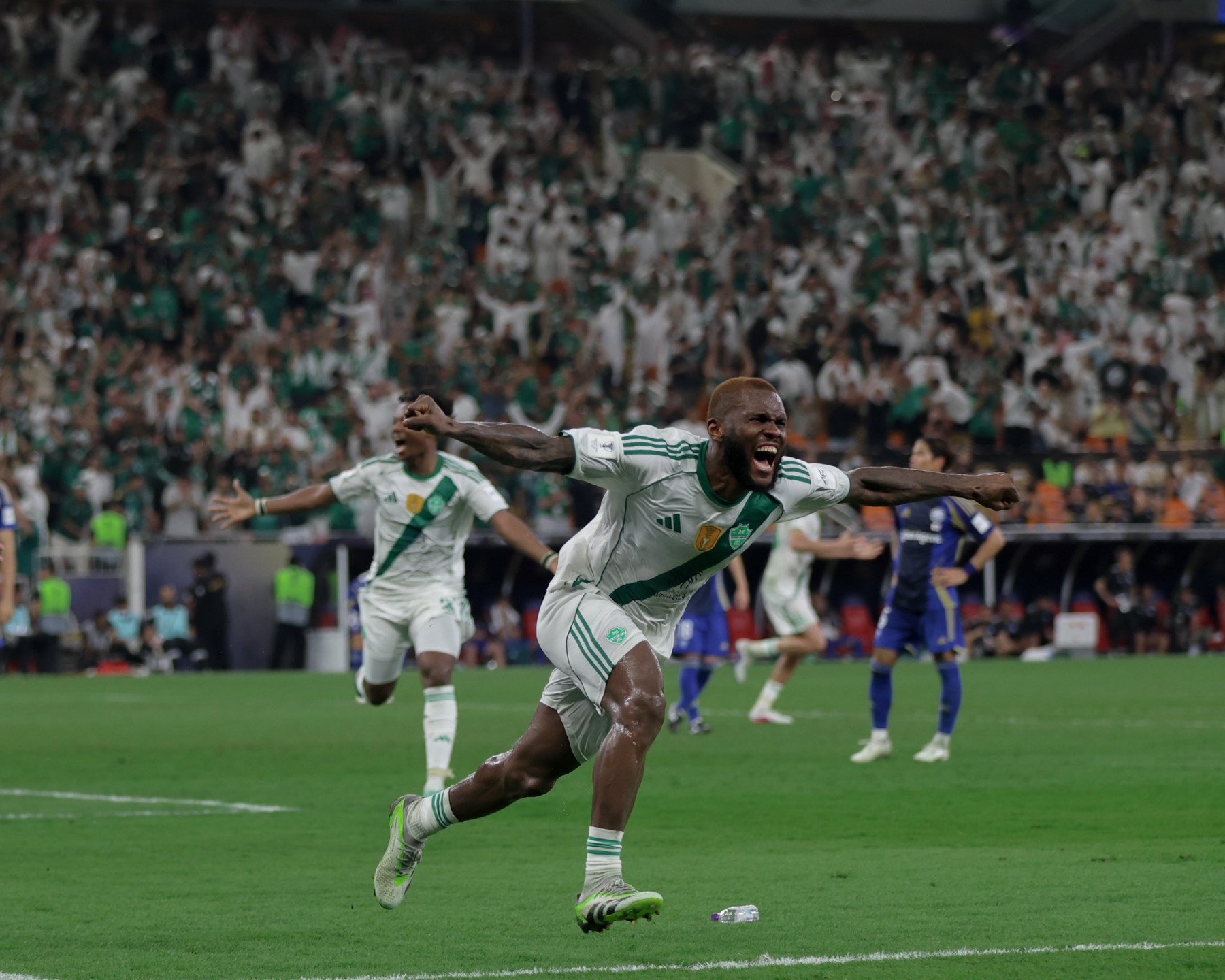 الأهلي ضد ماتشيدا 