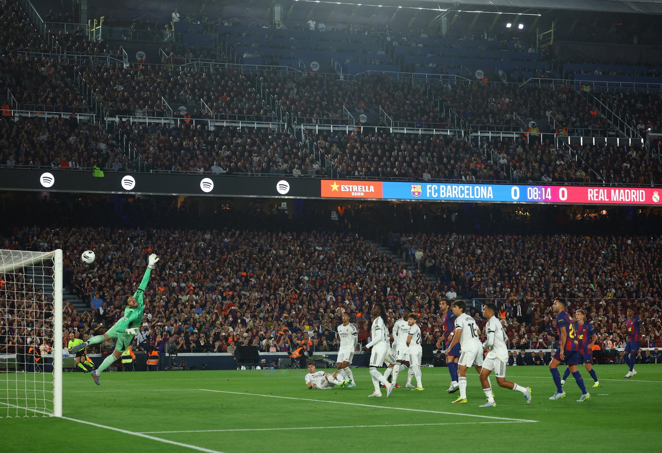 ريال مدريد ضد برشلونة