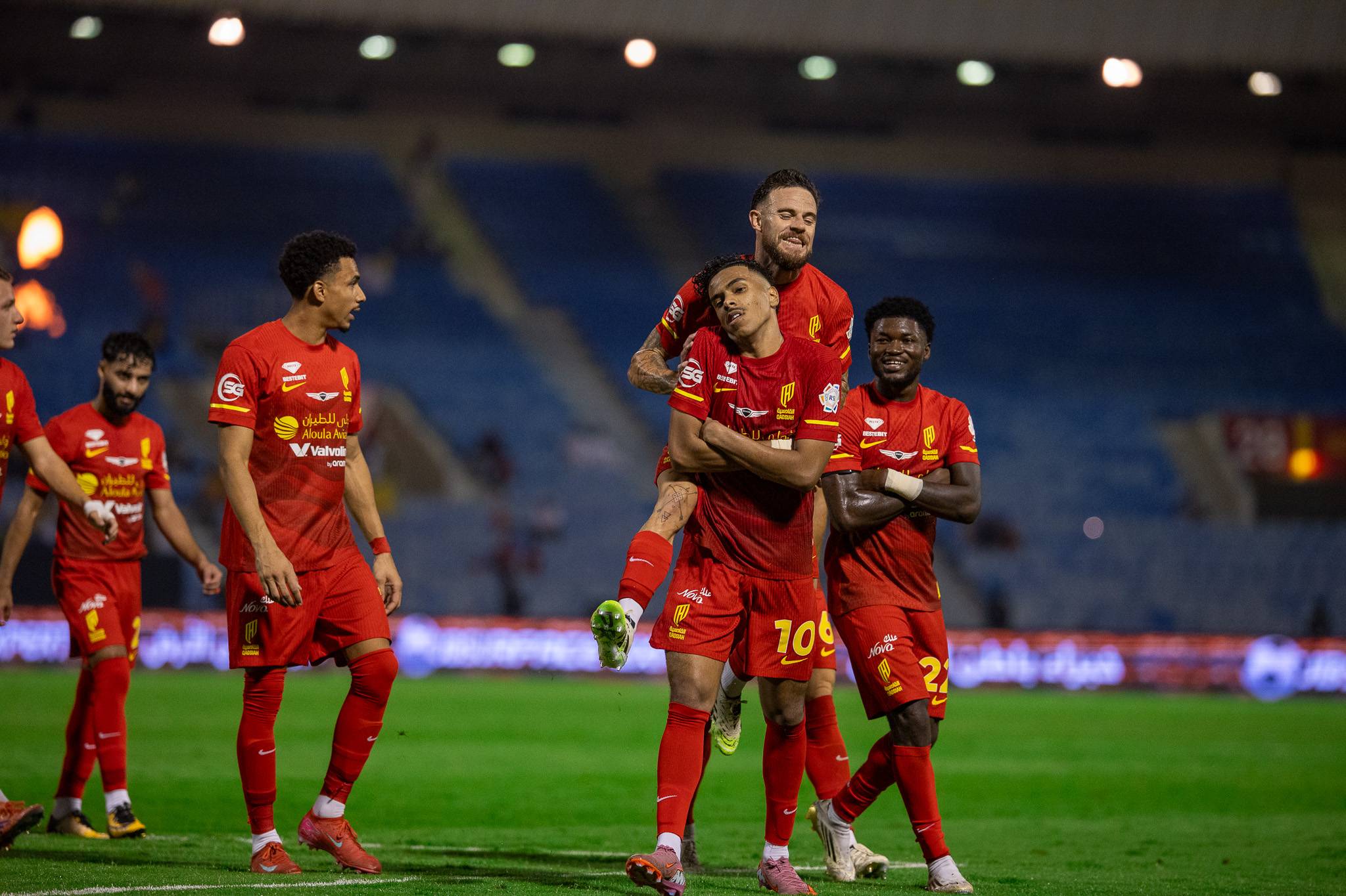 الخلود ضد القادسية