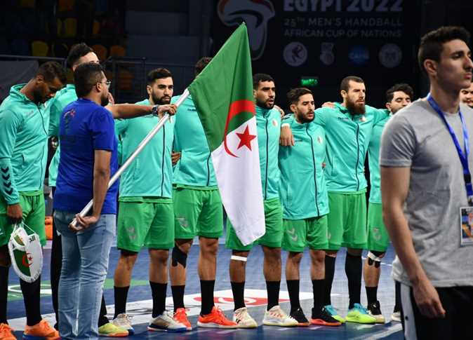 مصر ضد الجزائر 