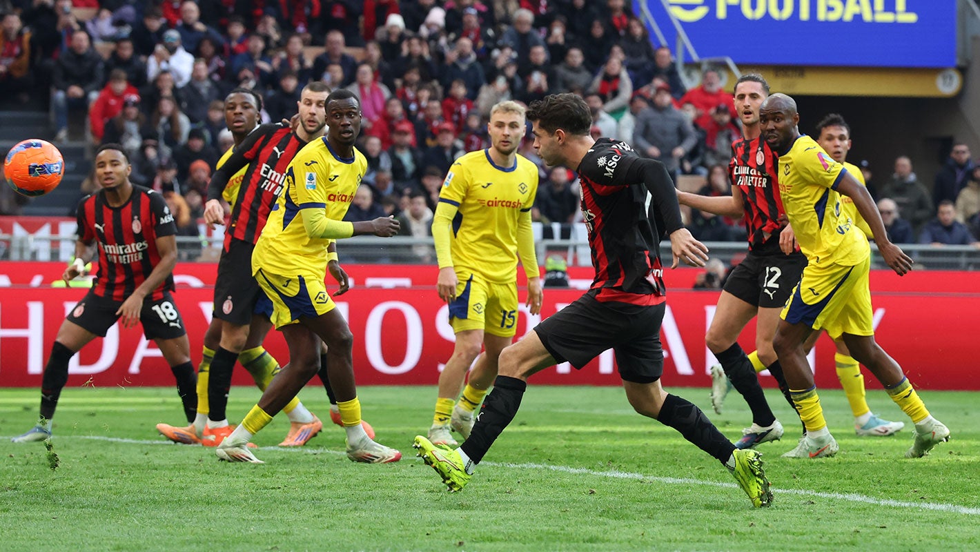 ميلان وهيلاس فيرونا