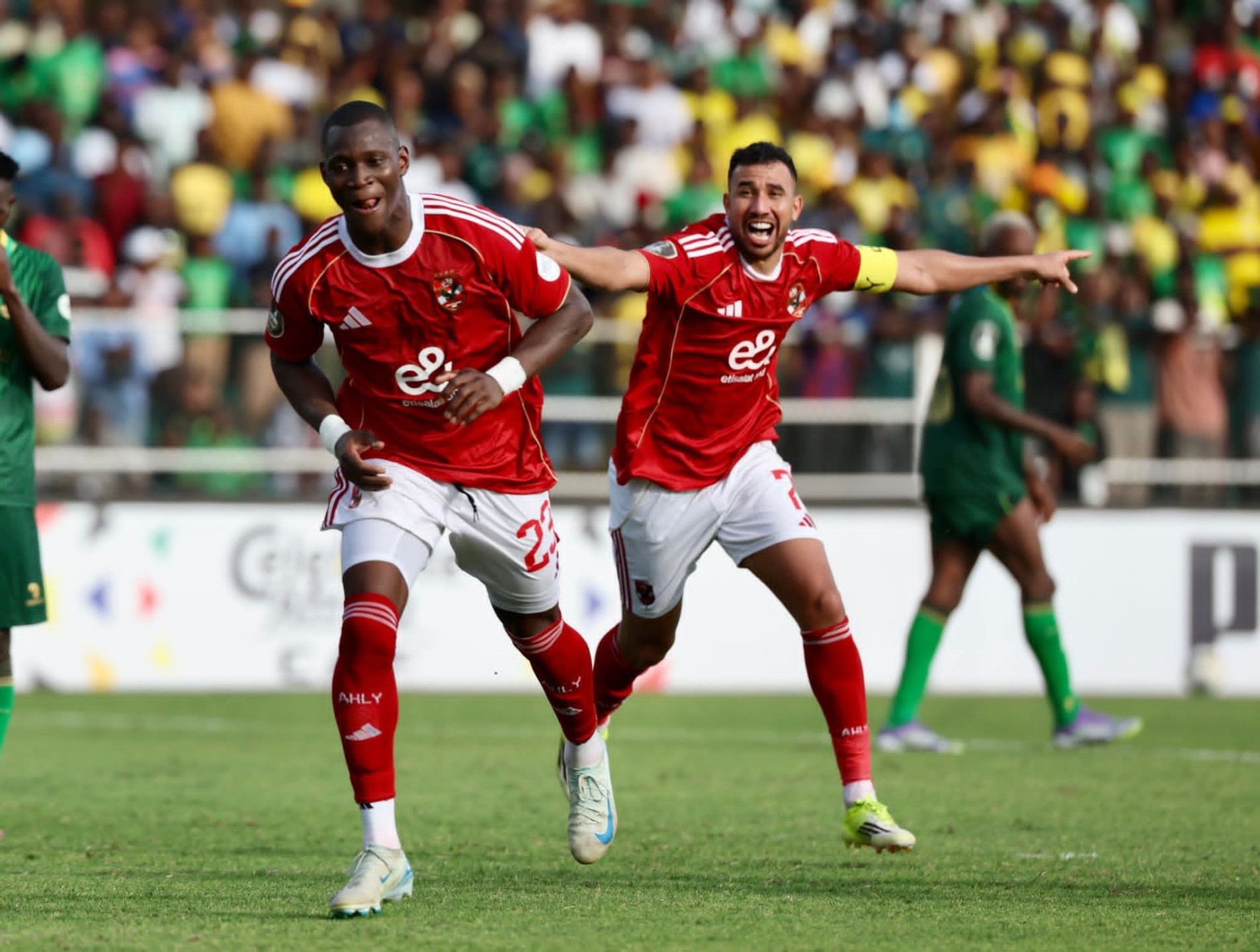 الأهلي ضد يانج افريكانز 