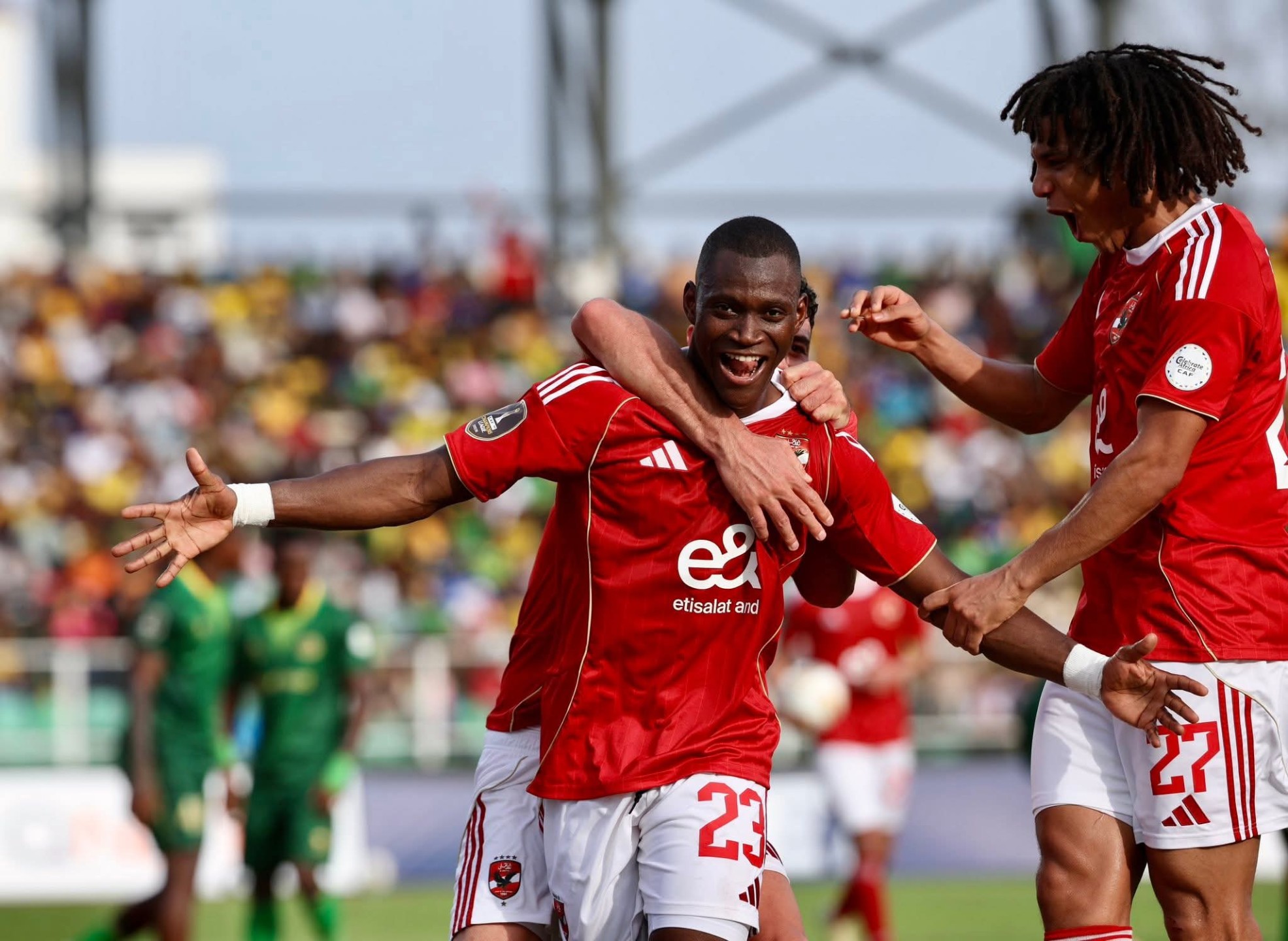 الأهلي ضد البنك