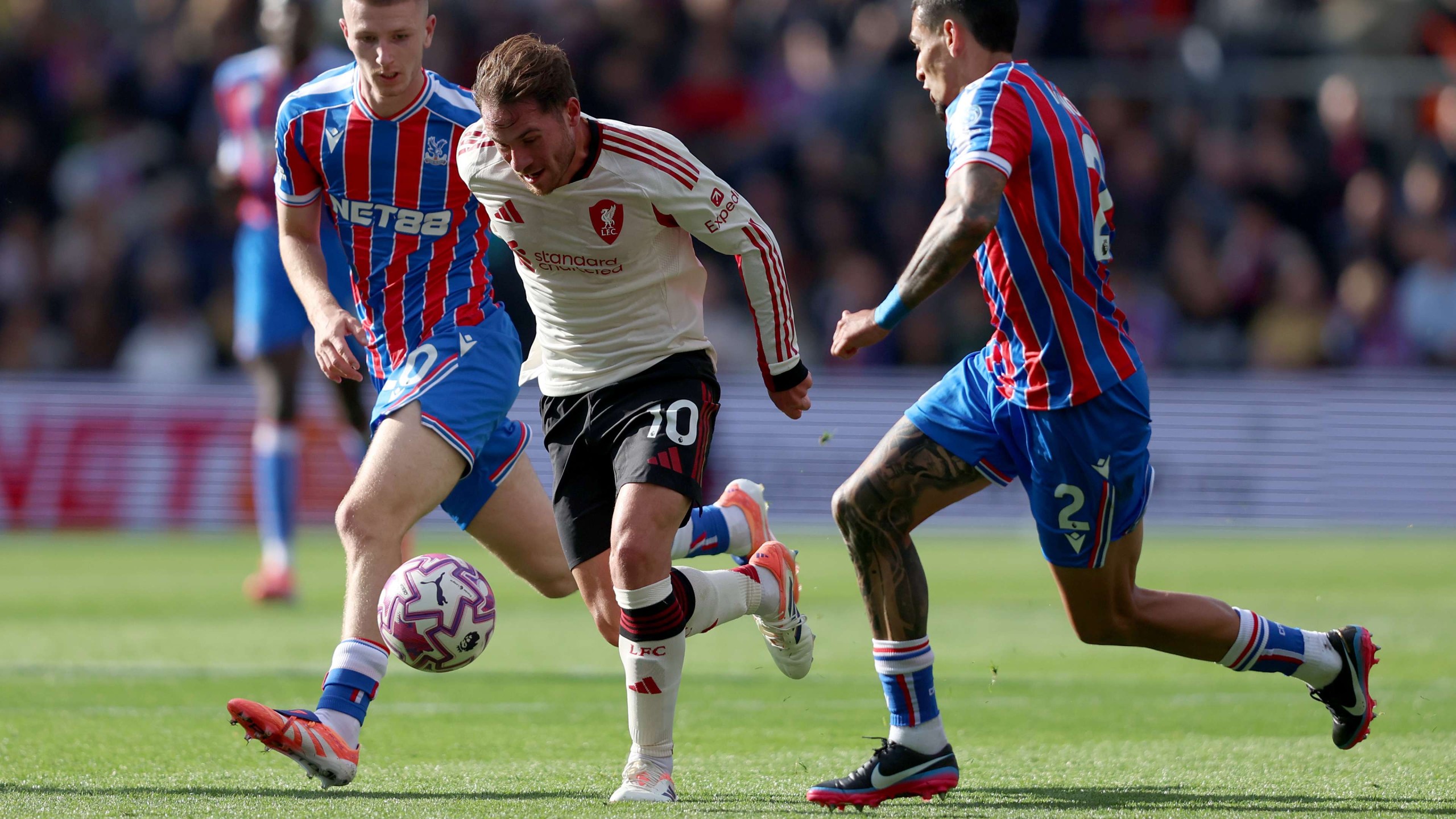 كريستال بالاس 