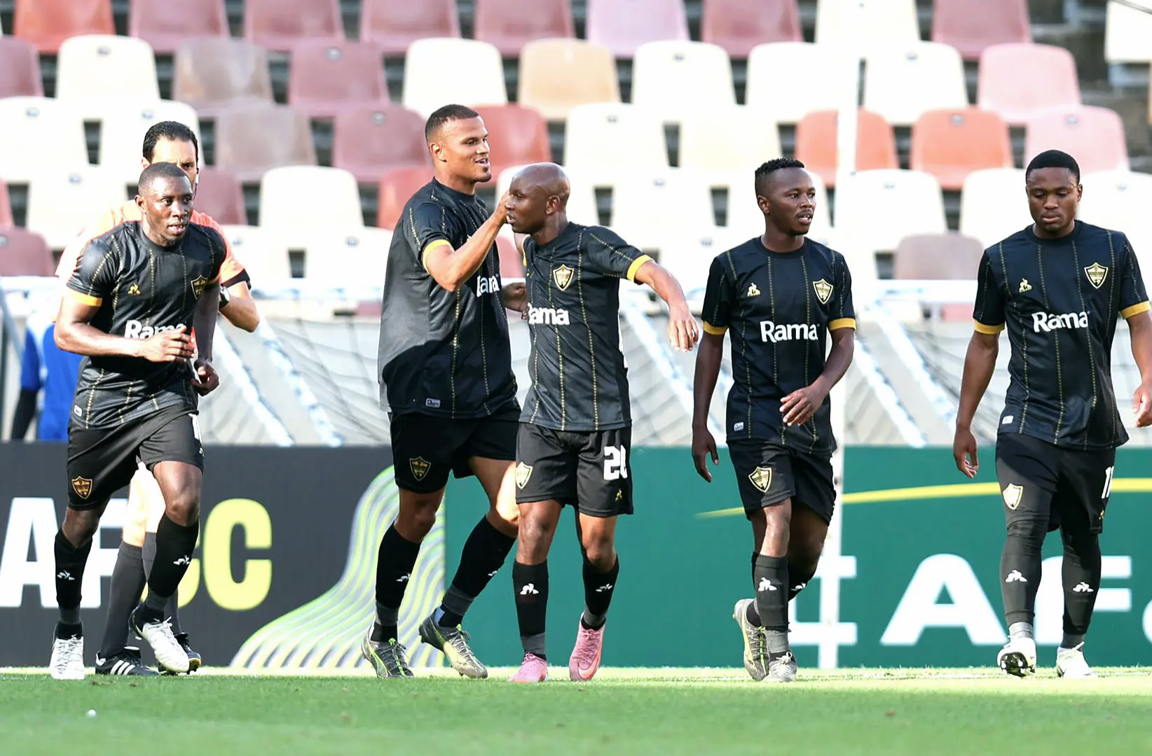 أوتوهو ضد ستيلينبوش