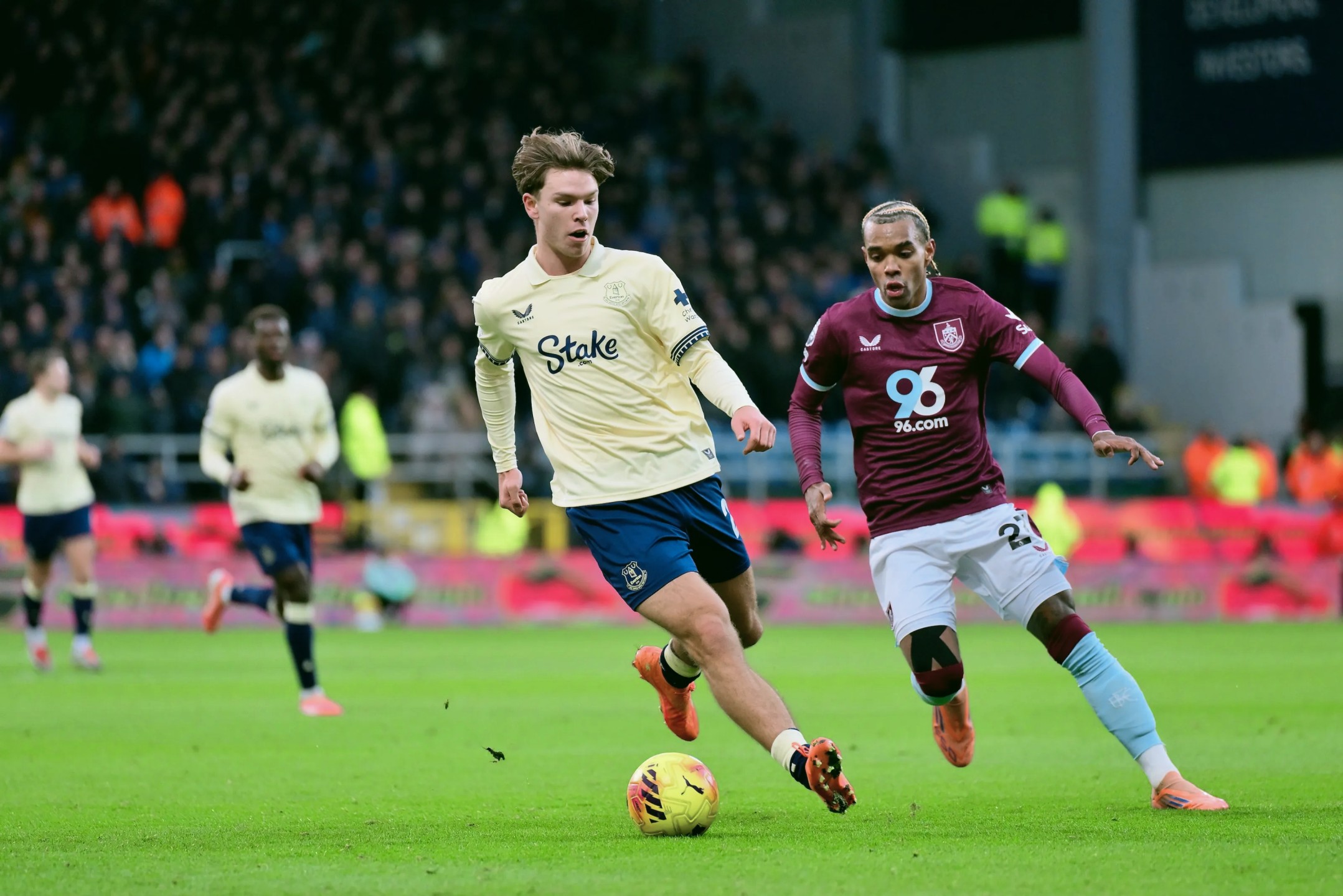 ايفرتون ضد بيرنلي