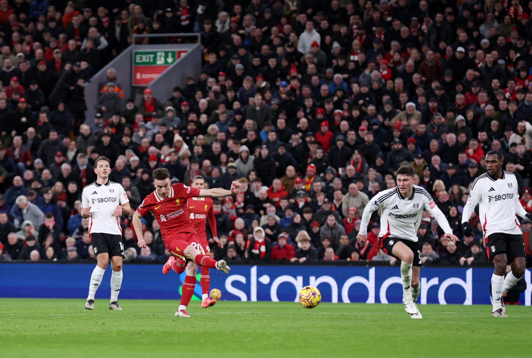 ليفربول ضد فولهام