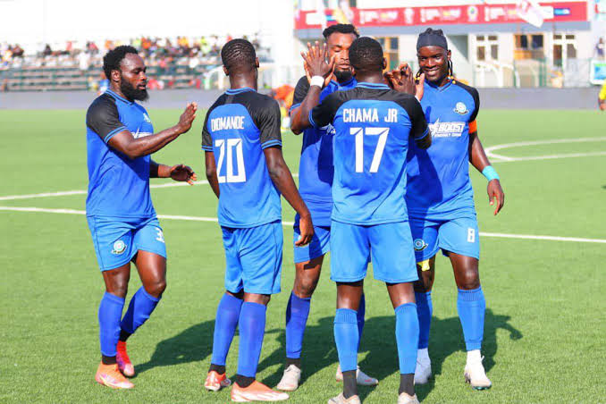 سينجيدا ضد ستيلينبوش