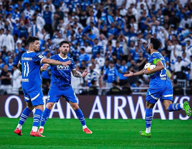 الهلال ضد ضمك