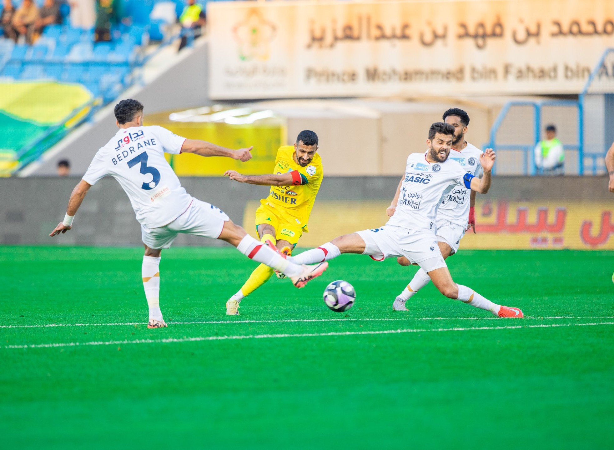 ضمك ضد الخليج