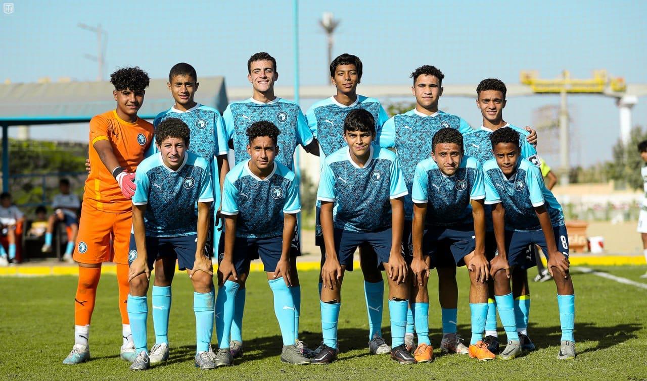 لاعبي بيراميدز للناشئين 