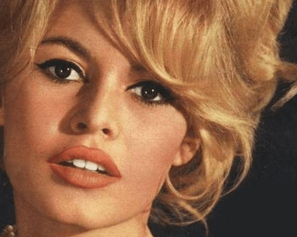 الممثلة بريجيت باردو 