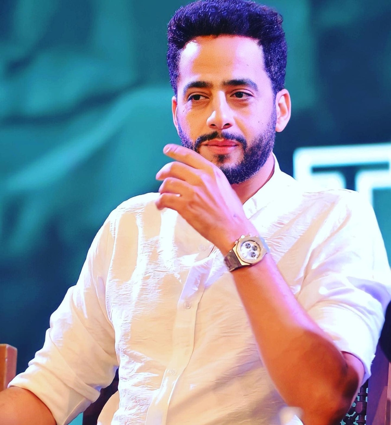 الفنان عصام السقا 