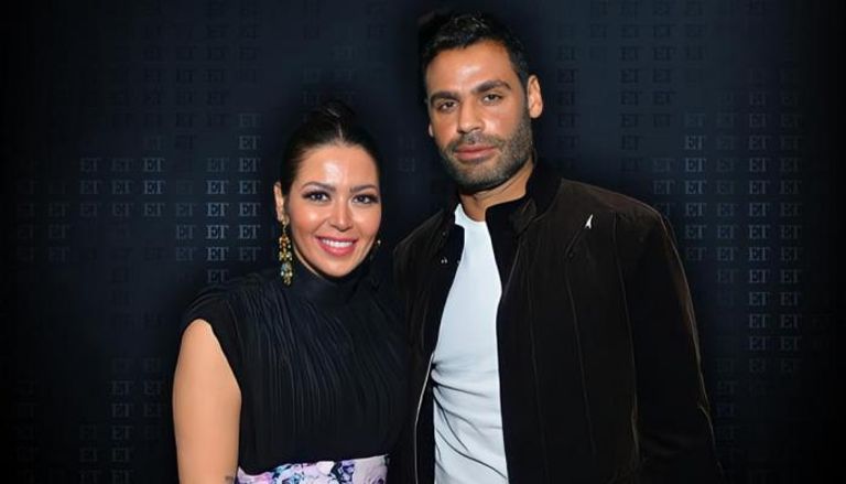 محمد عبد المنصف ولقاء الخميسي 