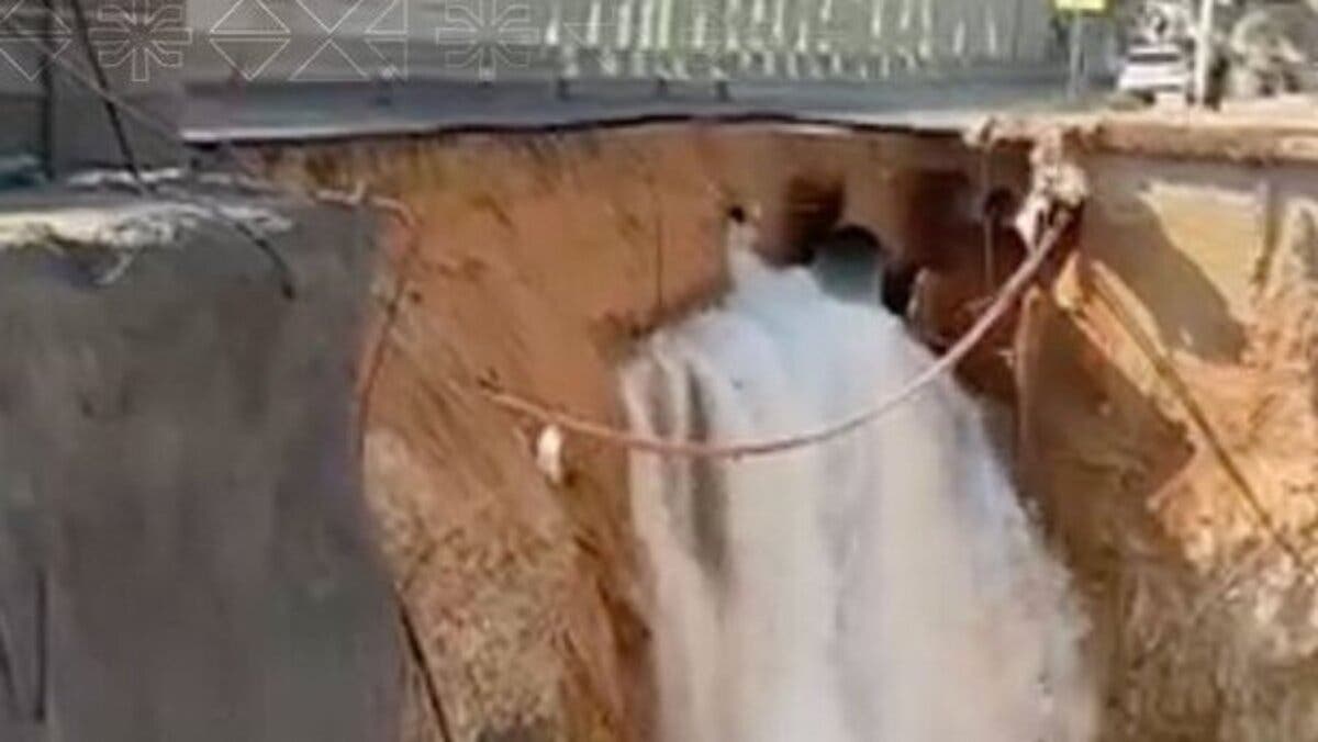 انهيار تربة جزئيًا